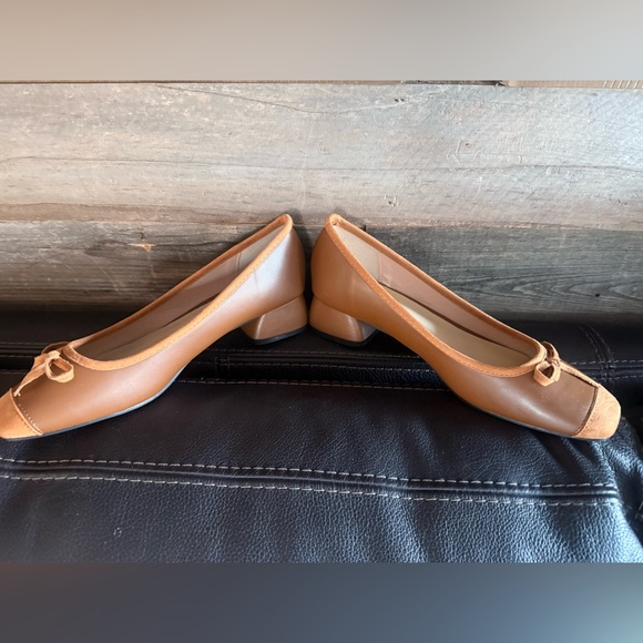 C Paravano Women's Leather Tan Bow Knot Ballet Low Heels - Picture 3 of 7